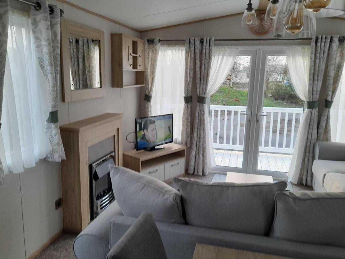 Beautiful 6 Berth Caravan With Decking At Southview Holiday Park Ref 33024O Hotel Skegness Exterior photo