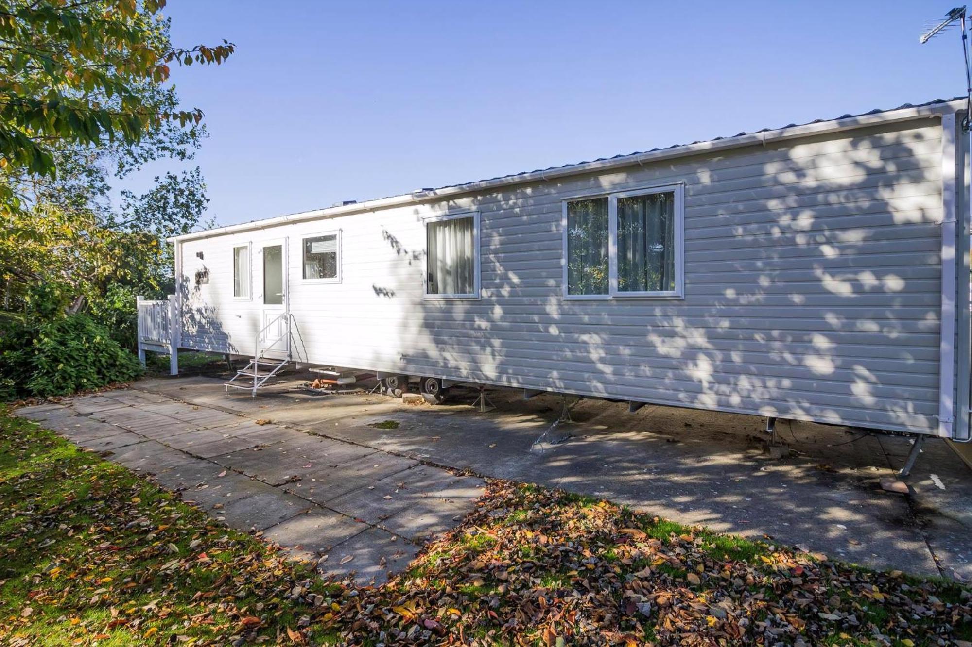 Beautiful 6 Berth Caravan With Decking At Southview Holiday Park Ref 33024O Hotel Skegness Exterior photo