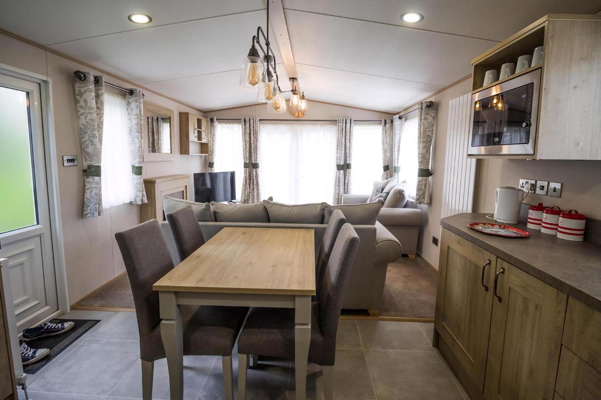 Beautiful 6 Berth Caravan With Decking At Southview Holiday Park Ref 33024O Hotel Skegness Exterior photo